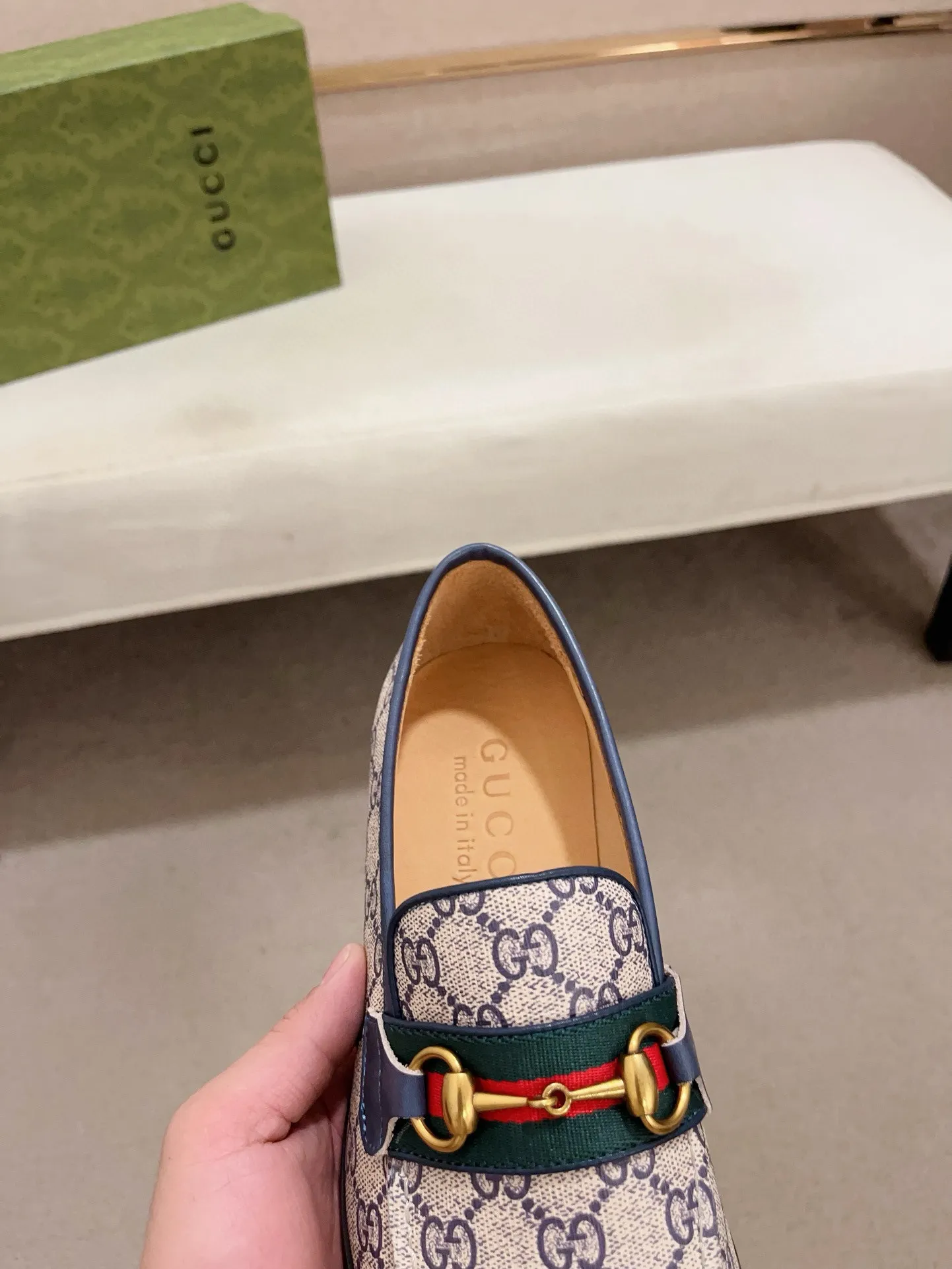 Men's shoes 💰: 520💰 (GUCCI) New product series ss hot new products 💢 💠 Casual suit shoes 👞, top imported materials Upper hardware buckles and shoe side logos, insoles and soles with brand logos 💠 💎 Upper: imported PVC material 100% 💎 Lining: cowhide/100% 💎Feet: cowhide/100% 💎Sole: rubber/100% 💎SIZE: 38 39 40 41 42 43 44 Can be customized 45